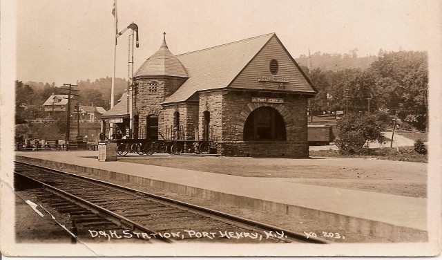 Another view of D & H railroad station