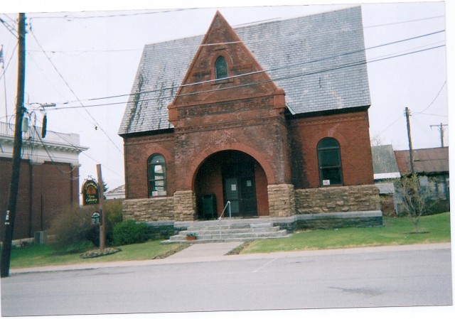 Sherman Free Library