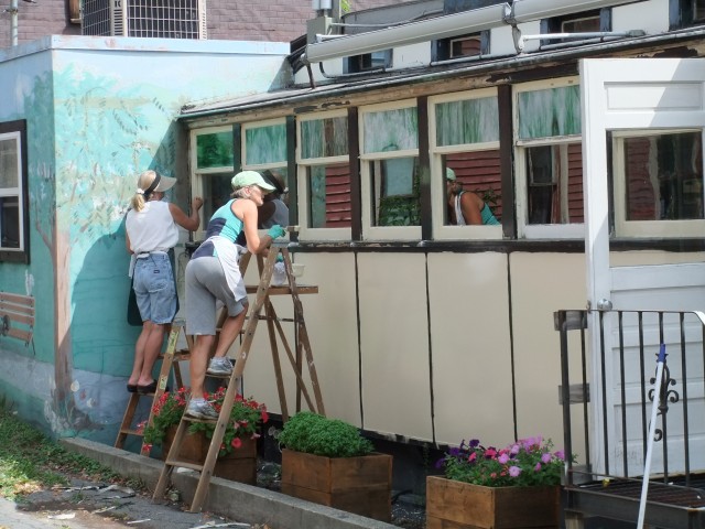 Painting the Diner